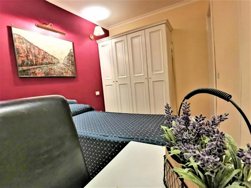 Flann O'Brien Rooms Rome Guest house