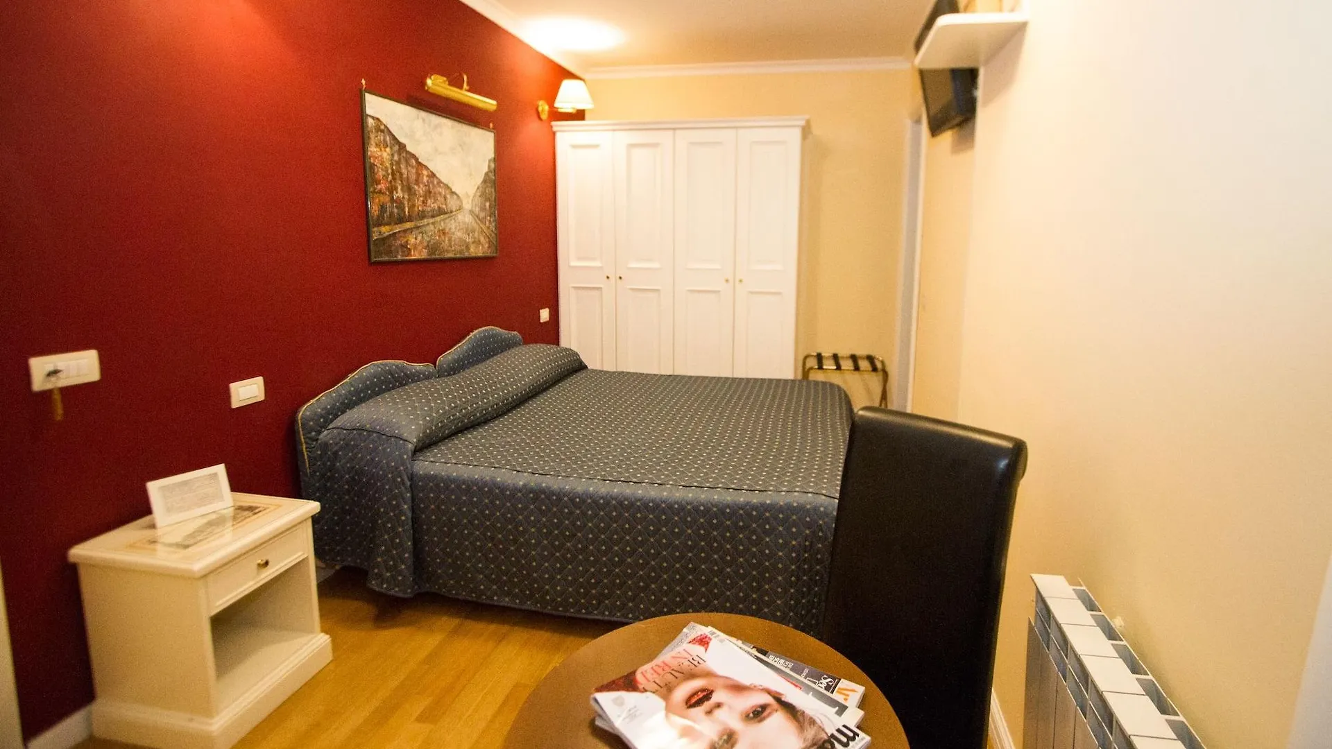 Flann O'Brien Rooms Rome Guest house