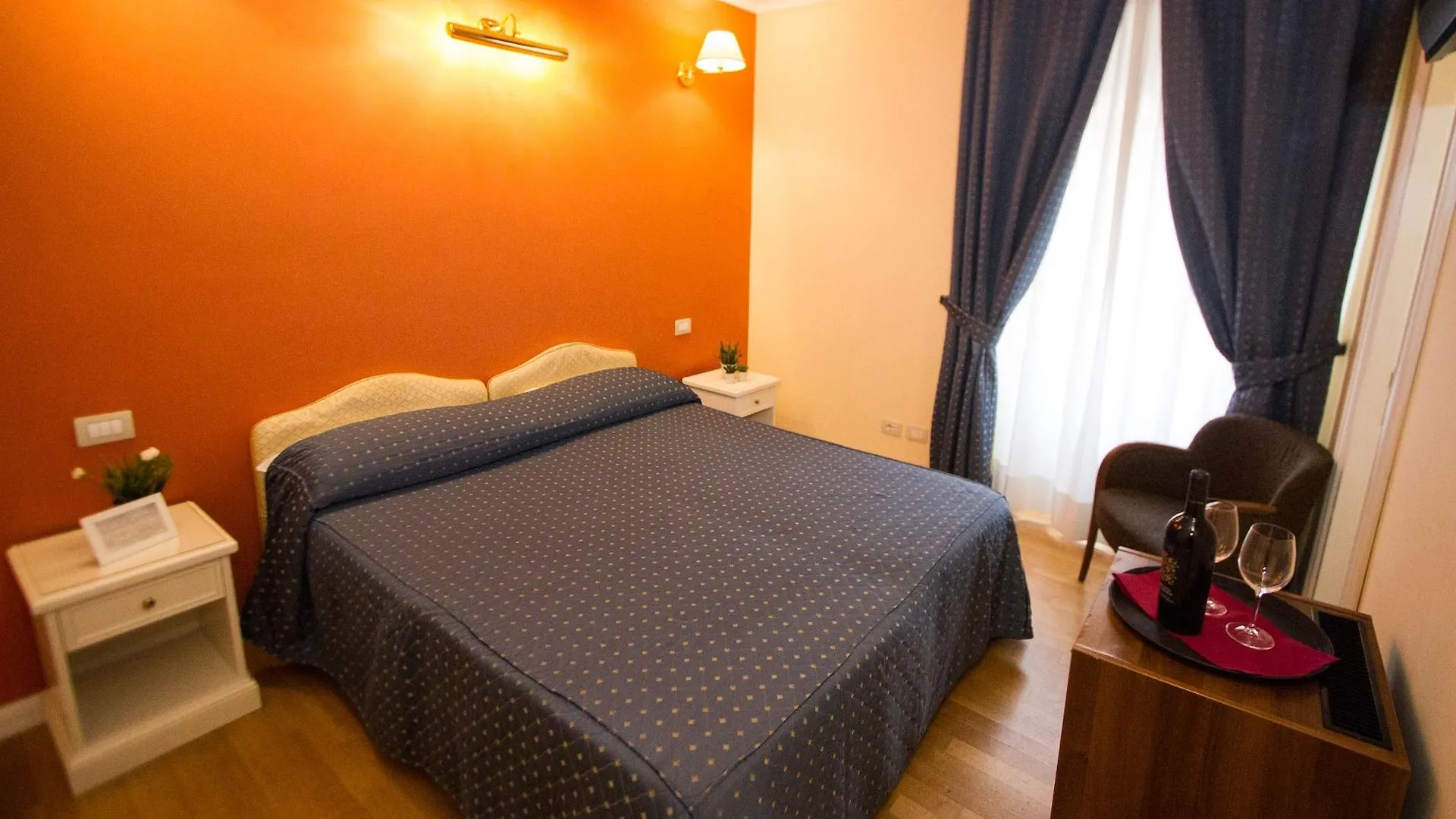 Flann O'Brien Rooms Rome