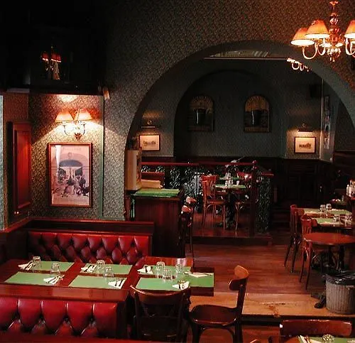 Flann O'Brien Rooms Rome